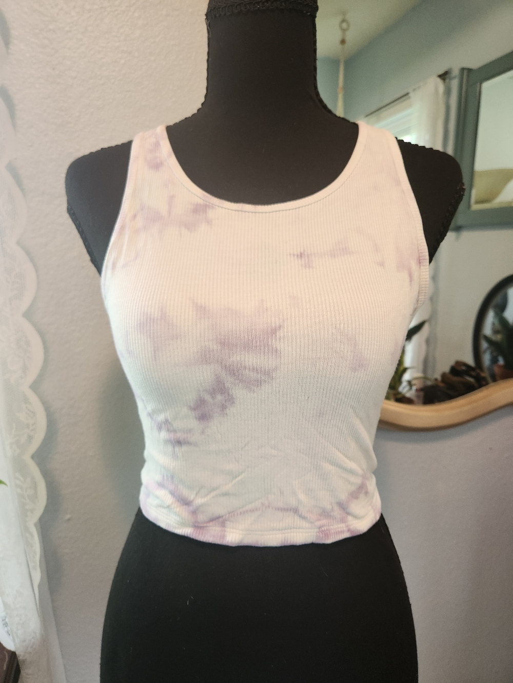 American Eagle Outfitters Lavender & White Tie-Dye Ribbed Crop Tank